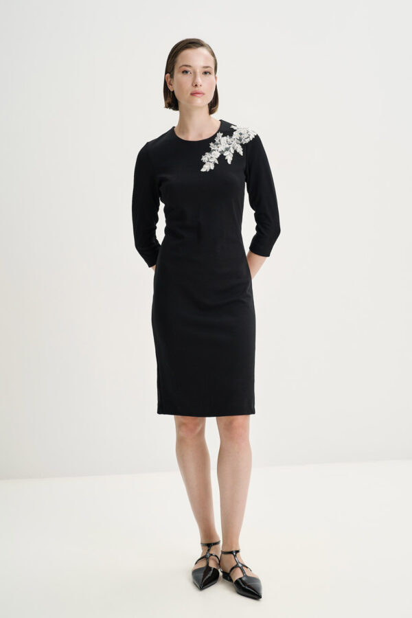 Dress with strass embroidery on shoulder