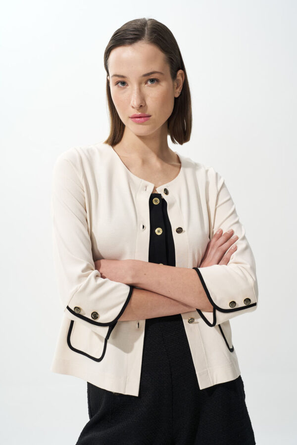 Cardigan with pipping and chain