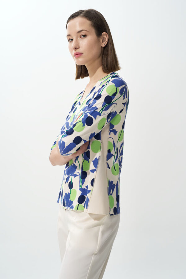 Floral print blouse with side details