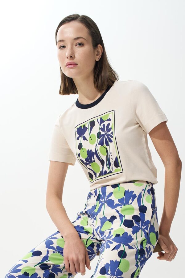 Blouse with print floral front