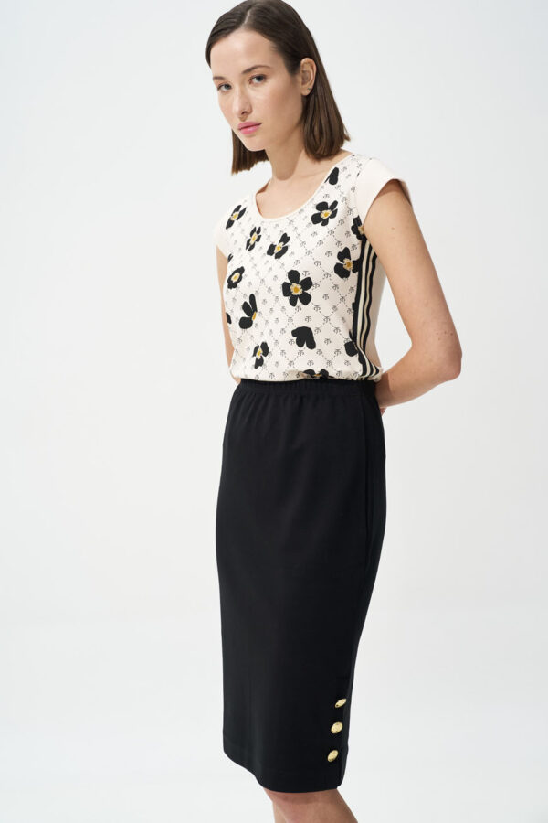 Top with daisy monogram and side stripes