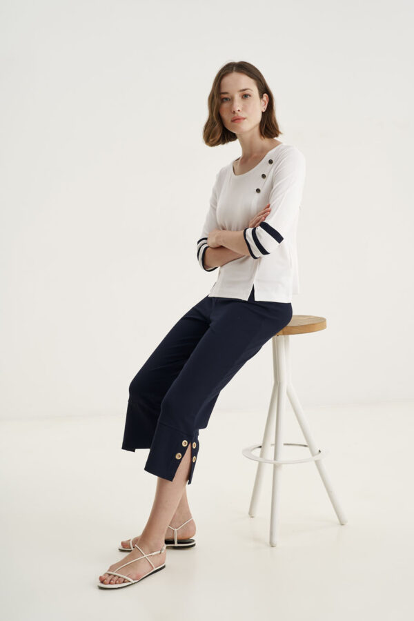 Cropped trousers