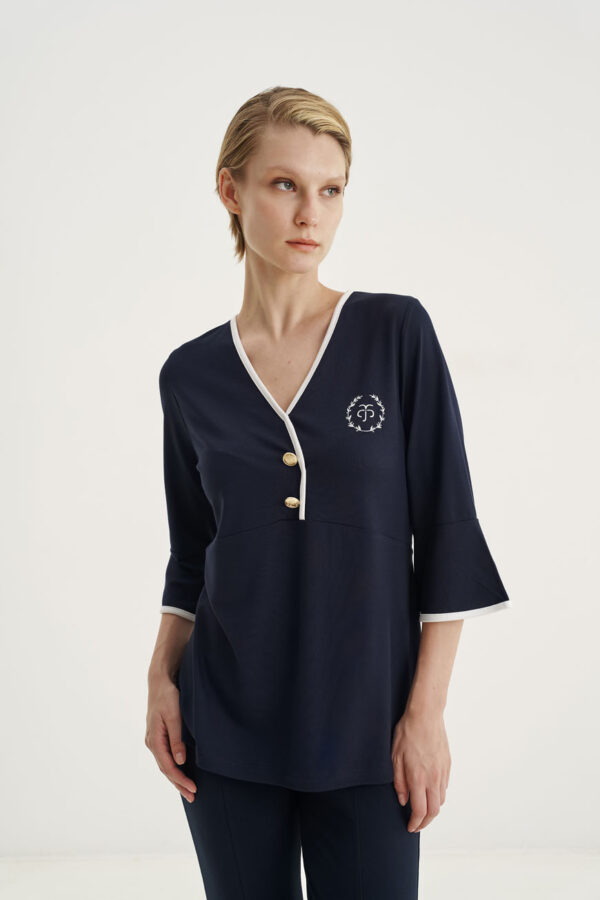 Blouse with 3/4 sleeves
